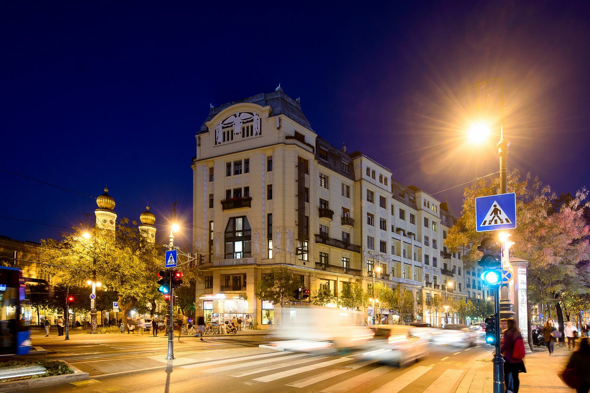 Apartament Karoly Corner Residences *