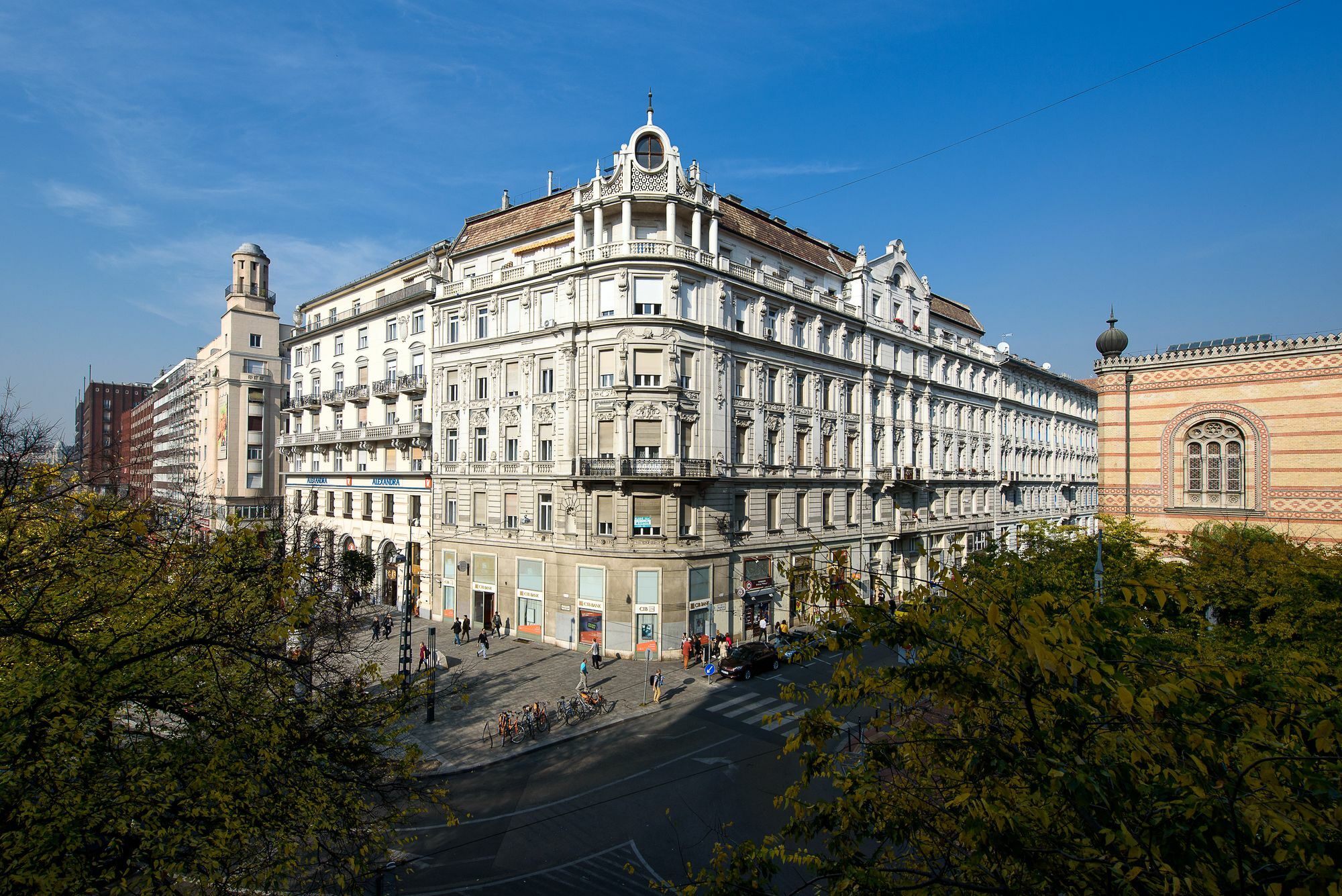 Apartament Karoly Corner Residences *