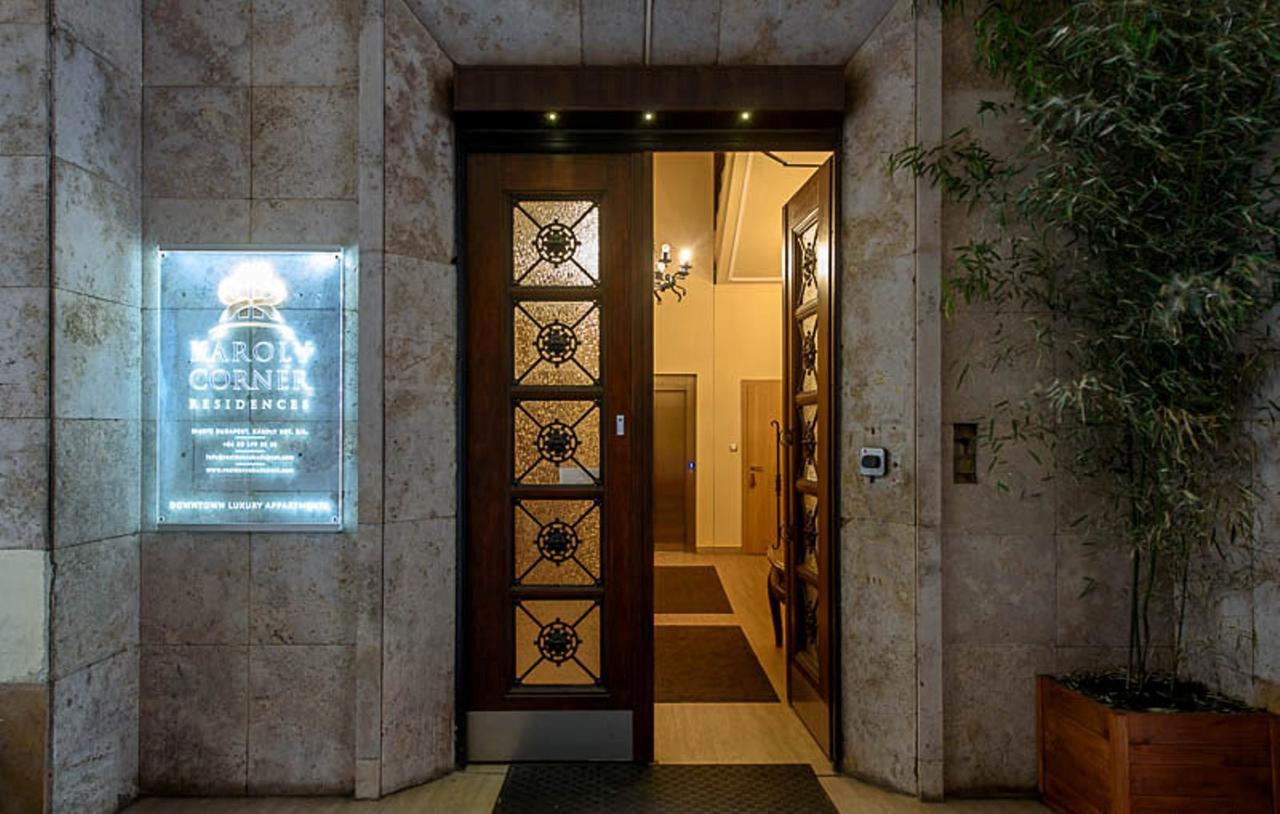 Karoly Corner Residences Apartament